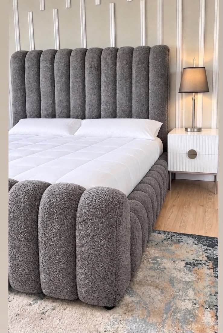 Bubble headboard and base King