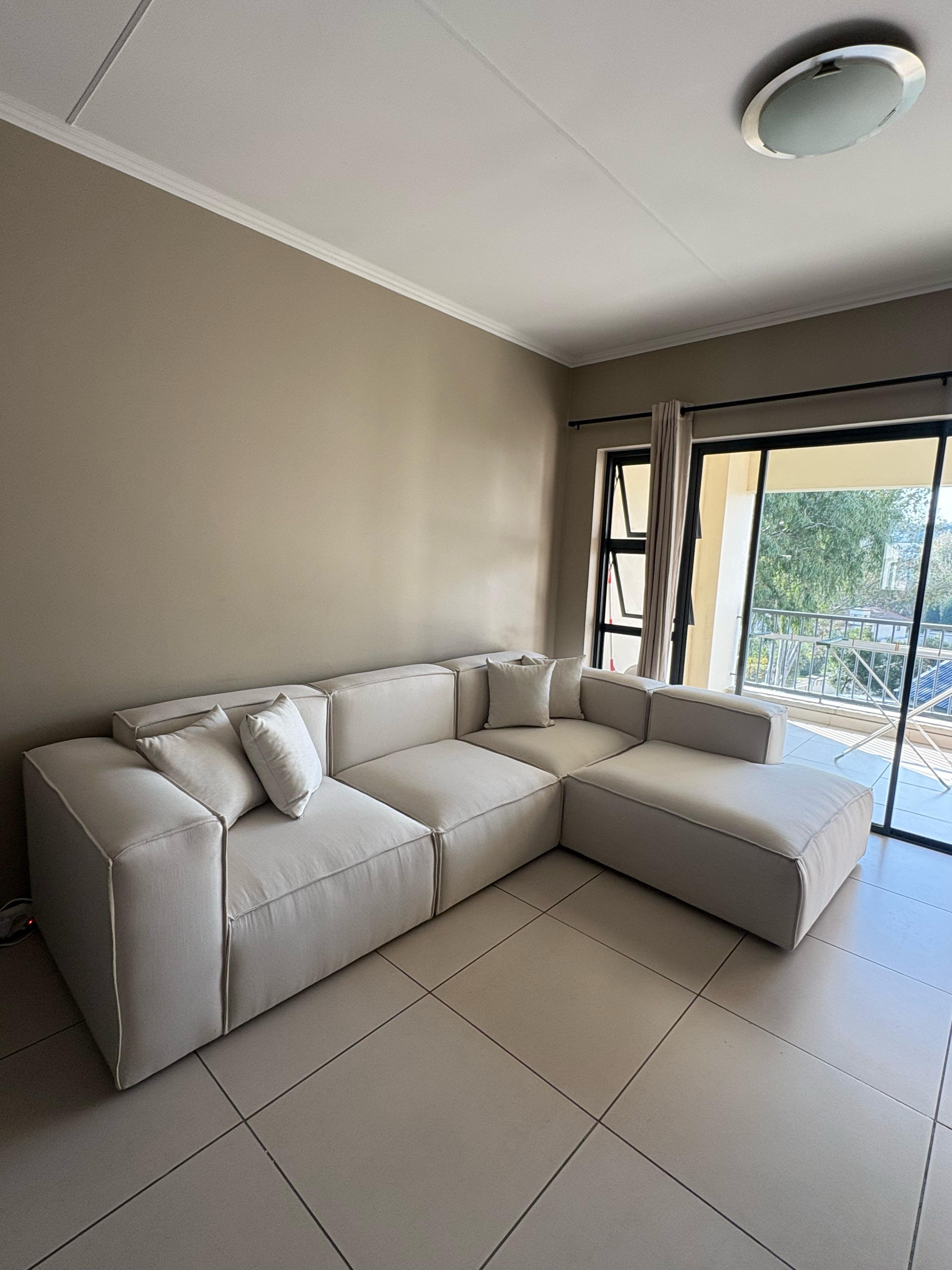Modular couch