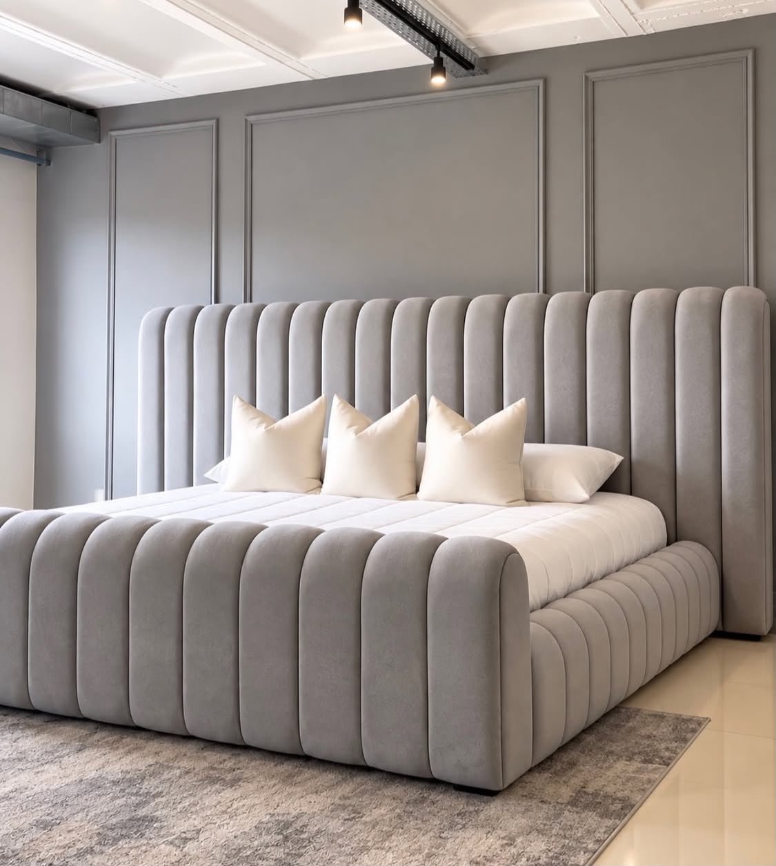 The extra large bubble headboard and base King